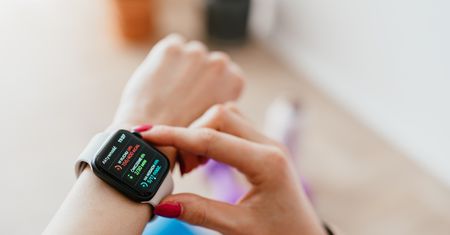 Smartwatch dla dzieci – wybieramy najlepszy. Ranking i porady