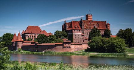 Najpiękniejsze zamki w Polsce. Rozpoznasz je po jednym zdjęciu?