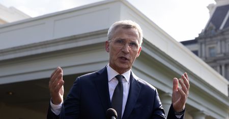 Zapowiedział sankcje. Stoltenberg groźnie o postawie Chin wobec Rosji