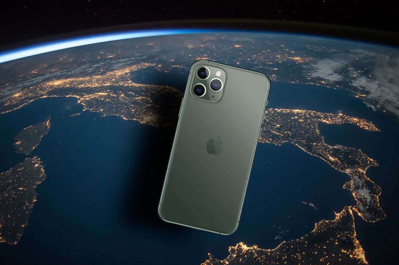 iPhone 14 będzie smartfonem satelitarnym?