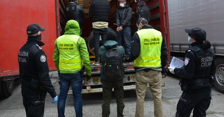 Śląsk. Chcieli szukać szczęścia w Europie, złapani na nielegalnym przekraczaniu granicy