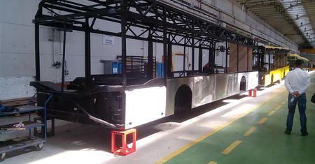 Komornik licytuje zajęte części i szkielety autobusów Ursus Bus