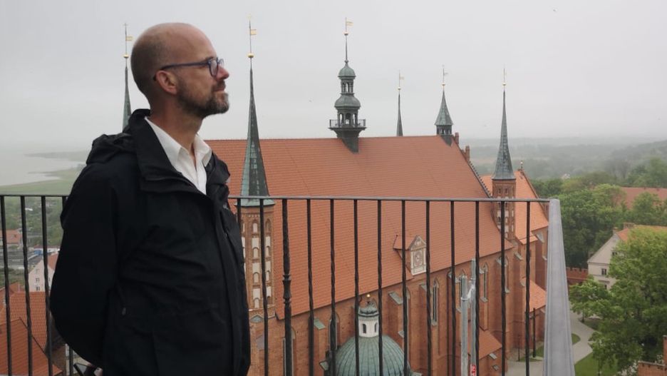 Joost De Waal sporą część roku spędza w Polsce. Fascynują go nasze zabytki