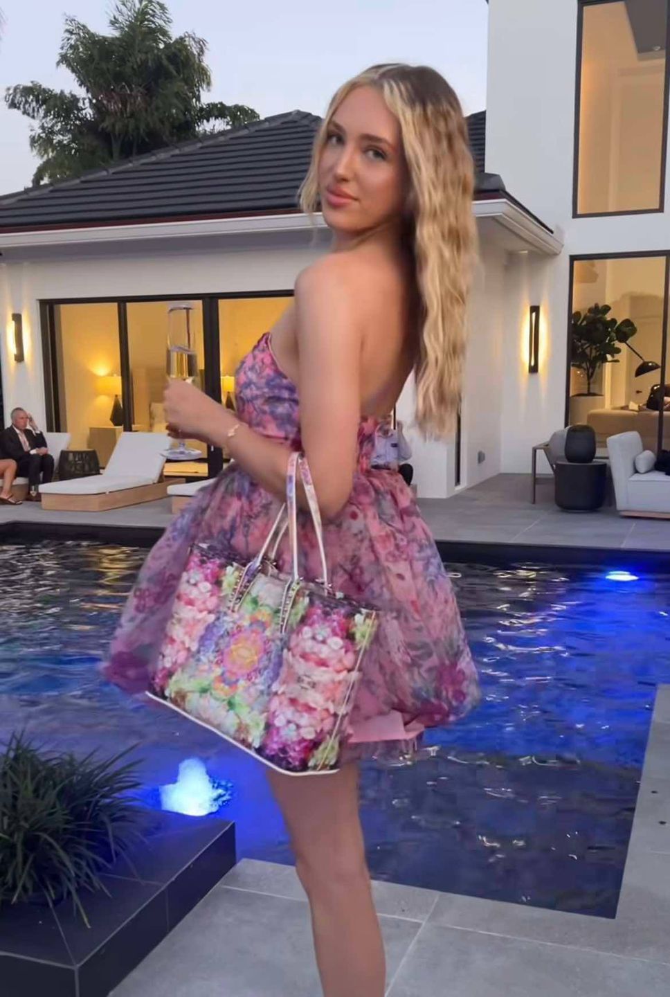 Caroline Derpienski bryluje na imprezie Rolls Royce w Palm Beach