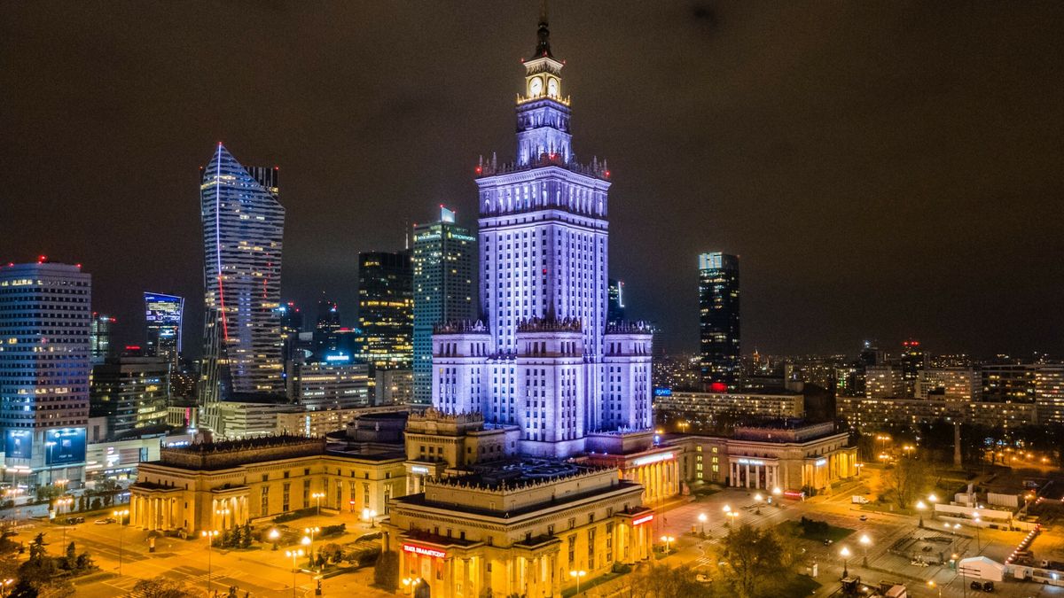 Pałac Kultury i Nauki nie będzie już podświetlany w nocy Jastrzebowski/REPORTER
