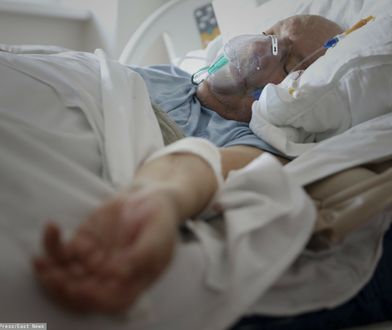 Przy zakażeniu Omikronem ryzyko hospitalizacji jest dużo mniejsze. Obiecująca ekspertyza z Wielkiej Brytanii