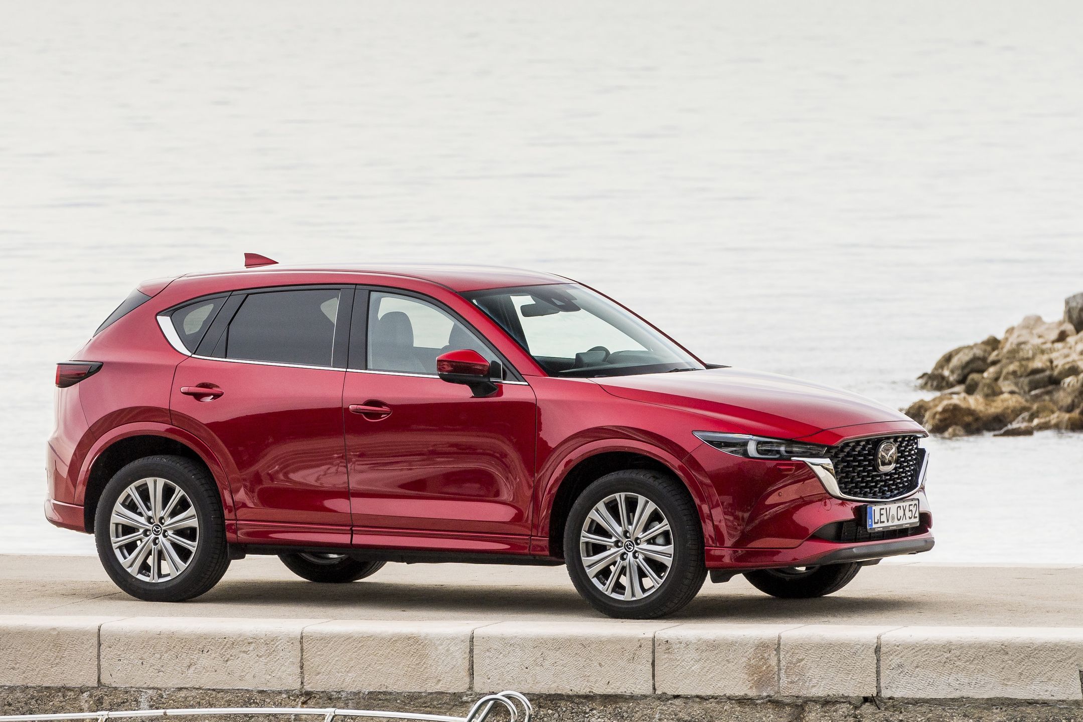 Mazda CX-5 nie rdzewieje już tak, jak dawniej model 6. 