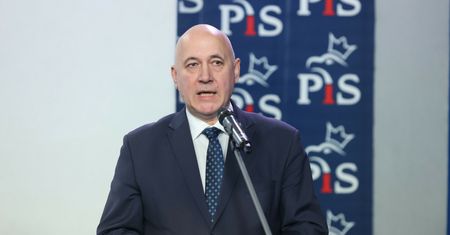 Remont mieszkania Joachima Brudzińskiego. Polityk składa ważną deklarację