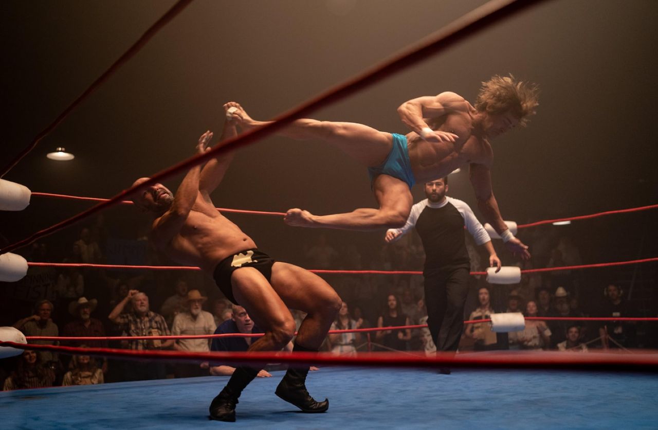 Zac Efron zagrał wrestlera. Palił się ze wstydu