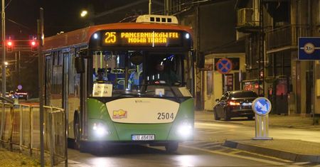 Zmiana czasu na zimowy. Jak w nocy z soboty na niedzielę będzie kursować komunikacja nocna w Lublinie?
