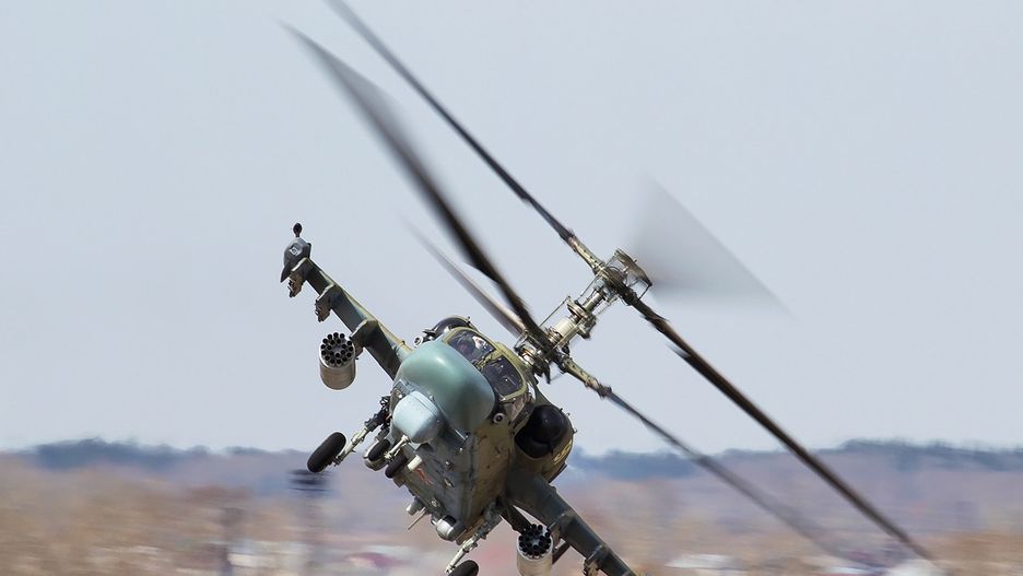 Rosyjski śmigłowiec Ka-52 podczas ćwiczeń.