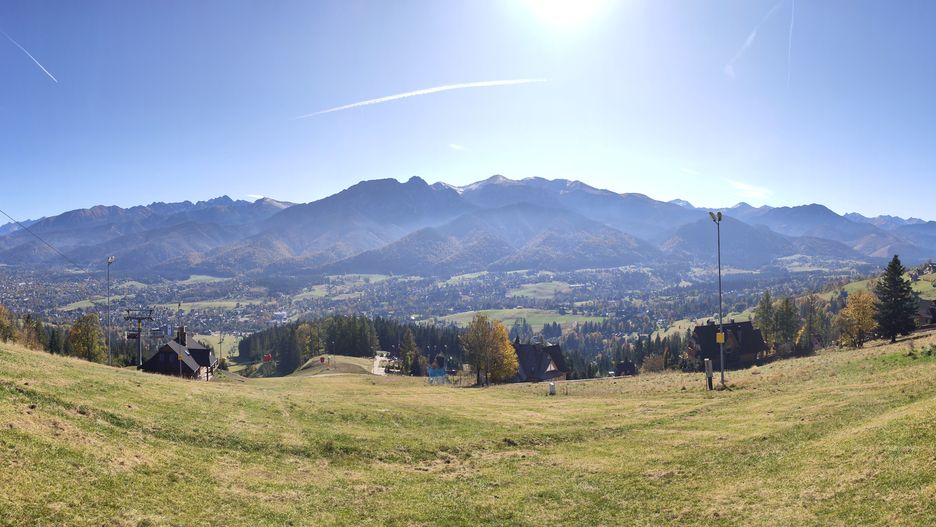 Tatra mountains panorama in autumn, Zakopane, Poland, Europe.
Tatra, mountains, panorama,Poland, Europe,panoramic,autumn, fall, tatra, mountains, panorama, poland, autumn, europe, panoramic, fall, october, chair lift, szymoszkowa, view, mountain, landscape, scenic, season, nature, travel, zakopane, high, field, meadow, sky, outdoor, mountain scape, tatra national park, national park, aerial