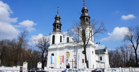 Pokazał ogłoszenie na temat kolędy i zapytał o apostazję. Burza w sieci!