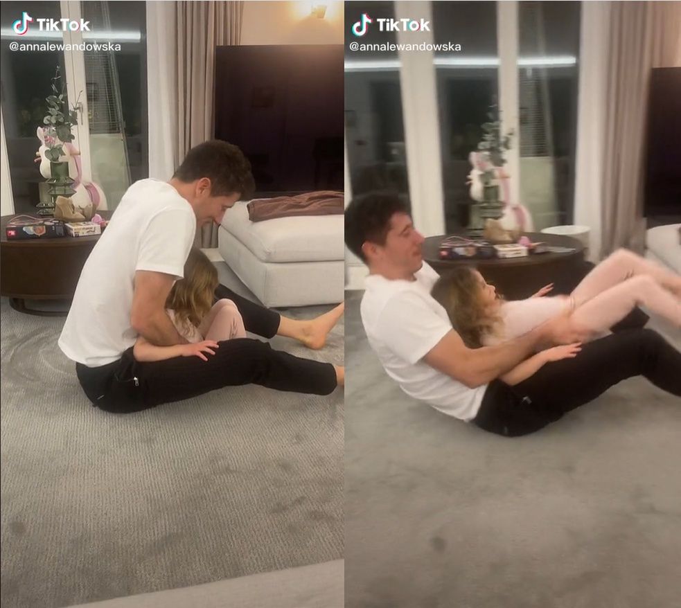 Robert Lewandowski bawi się z Klarą 