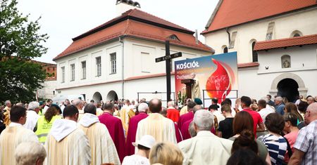 Co z procesjami podczas Bożego Ciała? Biskupi zaczynają podawać wytyczne