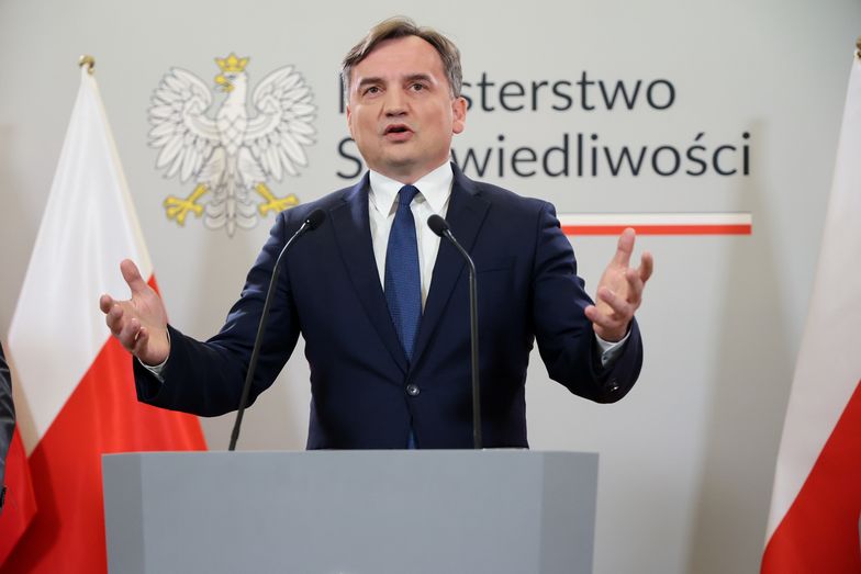 Zbigniew Ziobro
Szymon Pulcyn
konferencja, MS, polityka, prasowa, Prokuratura Krajowa, polityk, odszkodowania, reparacje, wojenne