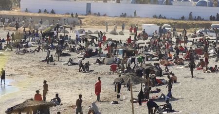 Nie tylko Ceuta. Tutaj też doszło do szturmu migrantów