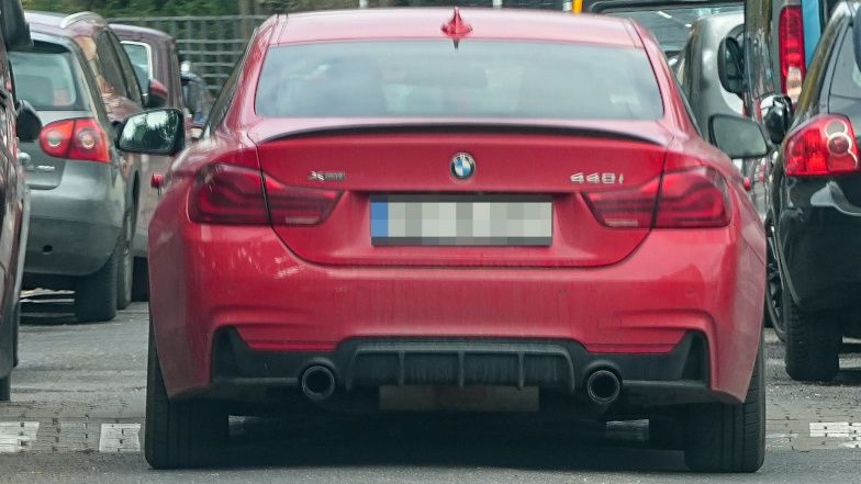 Agnieszka Radwańska na spacerze z młodszą siostrą