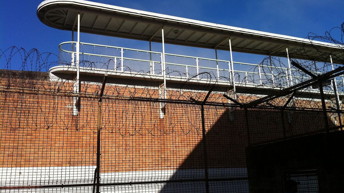 Władze Holandii desperacko poszukują miejsc dla swoich więźniów