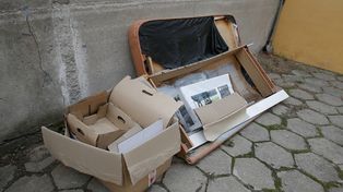 Wyrzuciła komodę, a razem z nią 42 tys. euro. Po czterech dniach nastąpił przełom