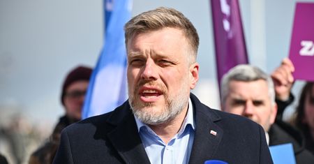 Adrian Zandberg spotka się z prezydentem Andrzejem Dudą. Apeluje o weto ws. obniżki składki zdrowotnej