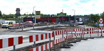 Nie widać końca przebudowy DW 933 w Brzeszczach. Inwestycja przeciąga się coraz bardziej