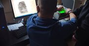 Wymysłów: Seria podpaleń samochodów. Mężczyzna użył koktajli mołotowa