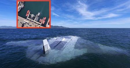 "Manta Ray" pokazał się w porcie. Zauważono go na Google Maps