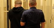 Łask: W trakcie rozmowy z policjantami zaczęły mu się trząść ręce. 50-latek miał w plecaku mefedron