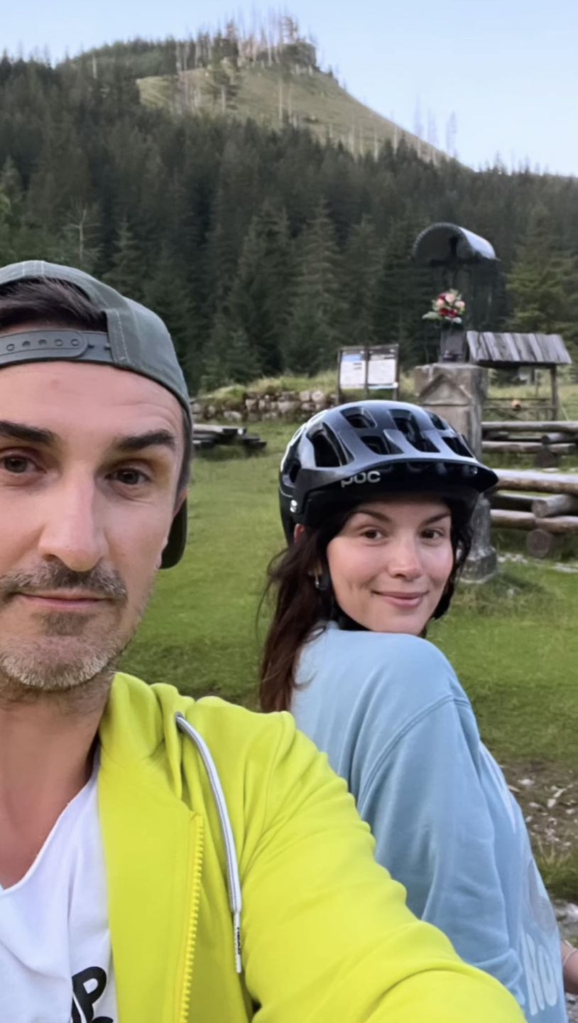 Paulina Krupińska pokazała zdjęcia Sebastiana Karpiela-Bułecki z prywatnego archiwum