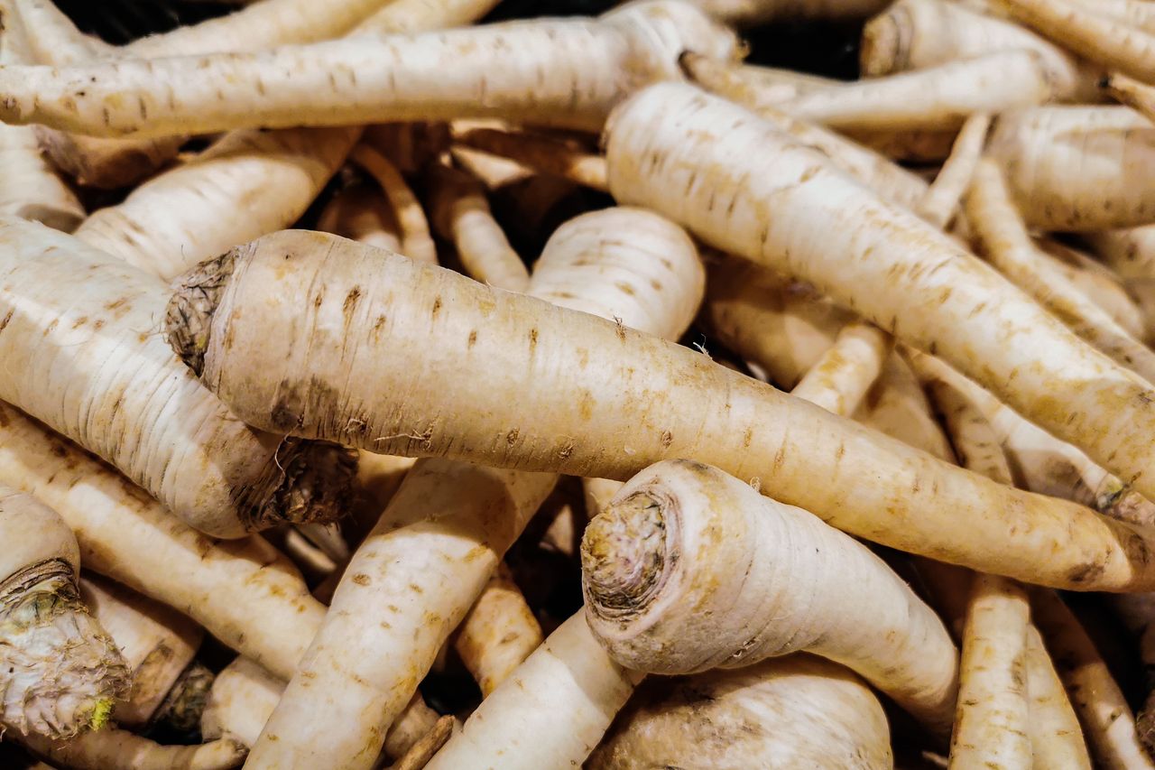 Podrabiane pietruszki wróciły na bazary. Lepiej uważać