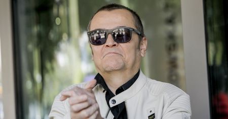 Robert Gawliński długo nie wytrzymał w stolicy. Wyprowadził się z nowego domu