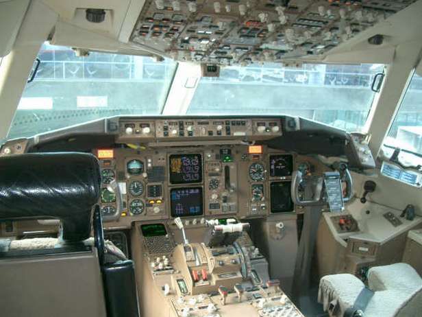 Kokpit Boeinga 767 (Fot. Wikimedia Commons)