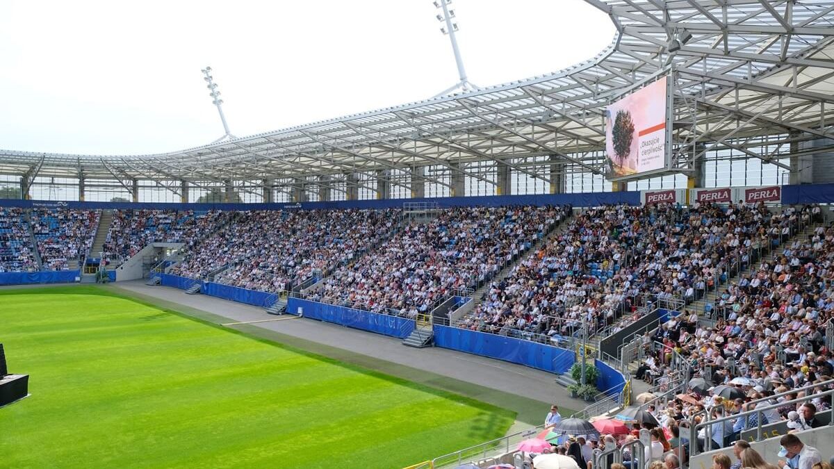 Kongres Świadków Jehowy na stadionie Arena Lublin