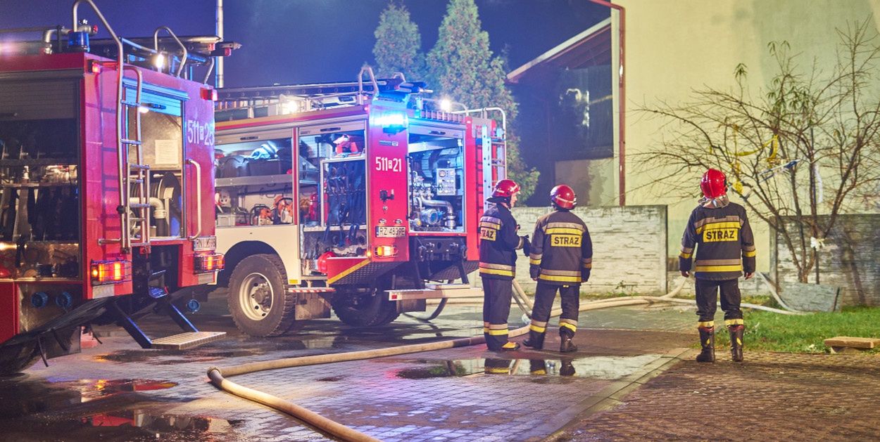 Tuszów Narodowy: Pożar domu mieszkalnego, służby na miejscu