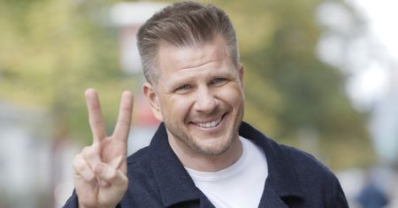 Ależ riposta Filipa Chajzera. Wprost pisze o kochankach