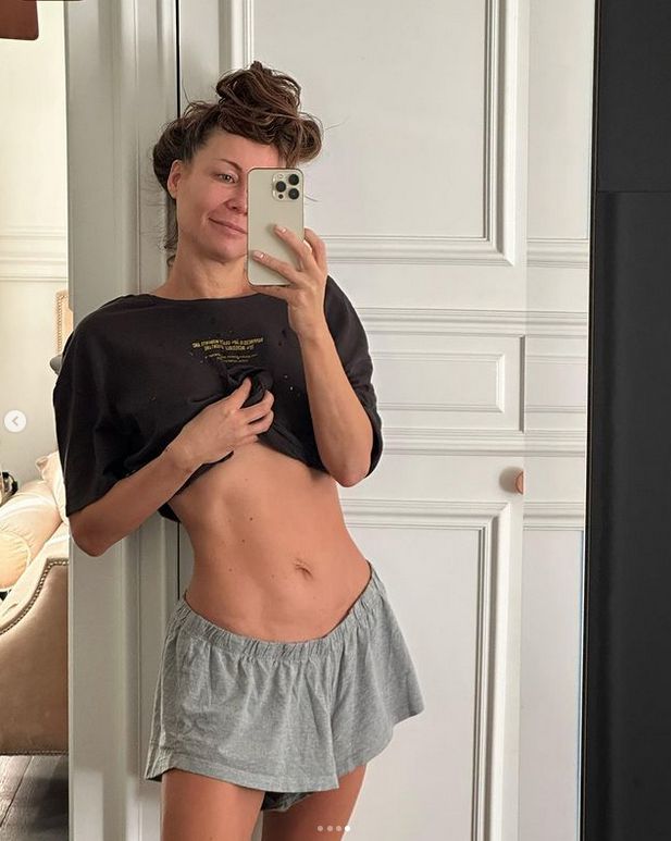 Małgorzata Rozenek chwali się płaskim brzuchem