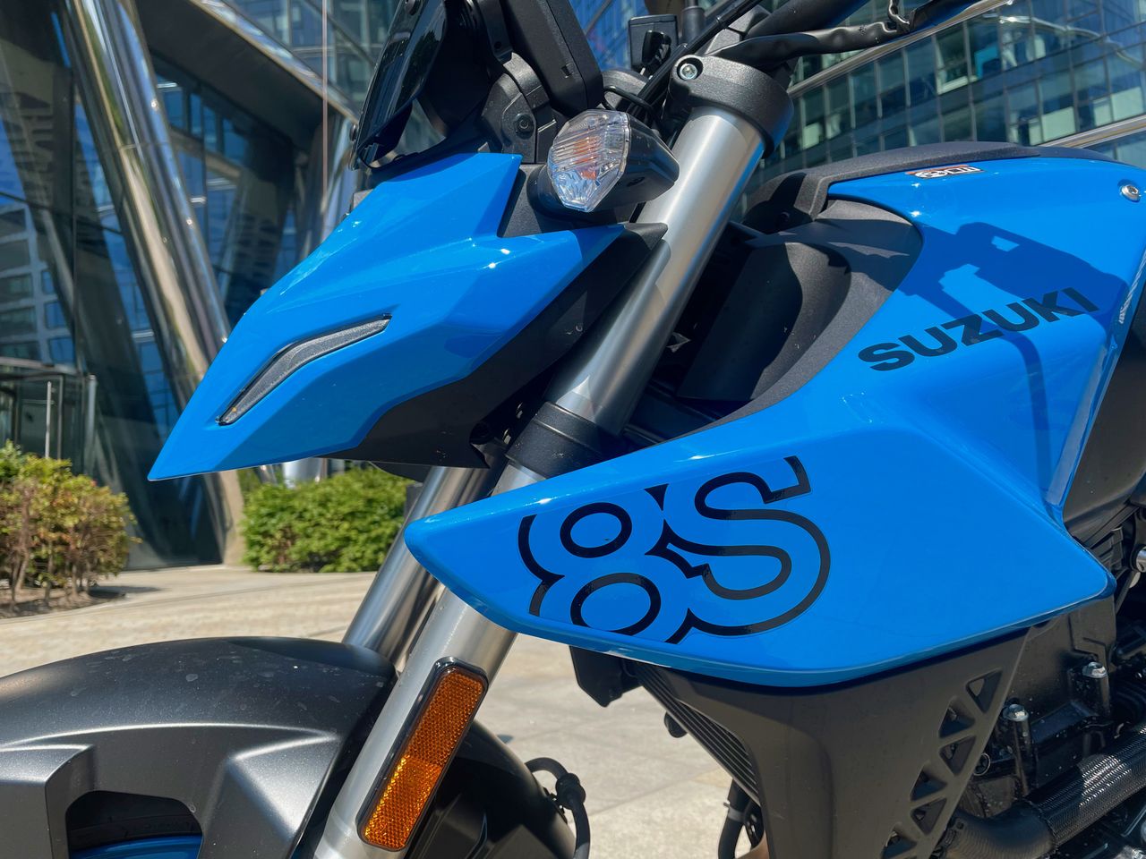 Suzuki GSX-8S