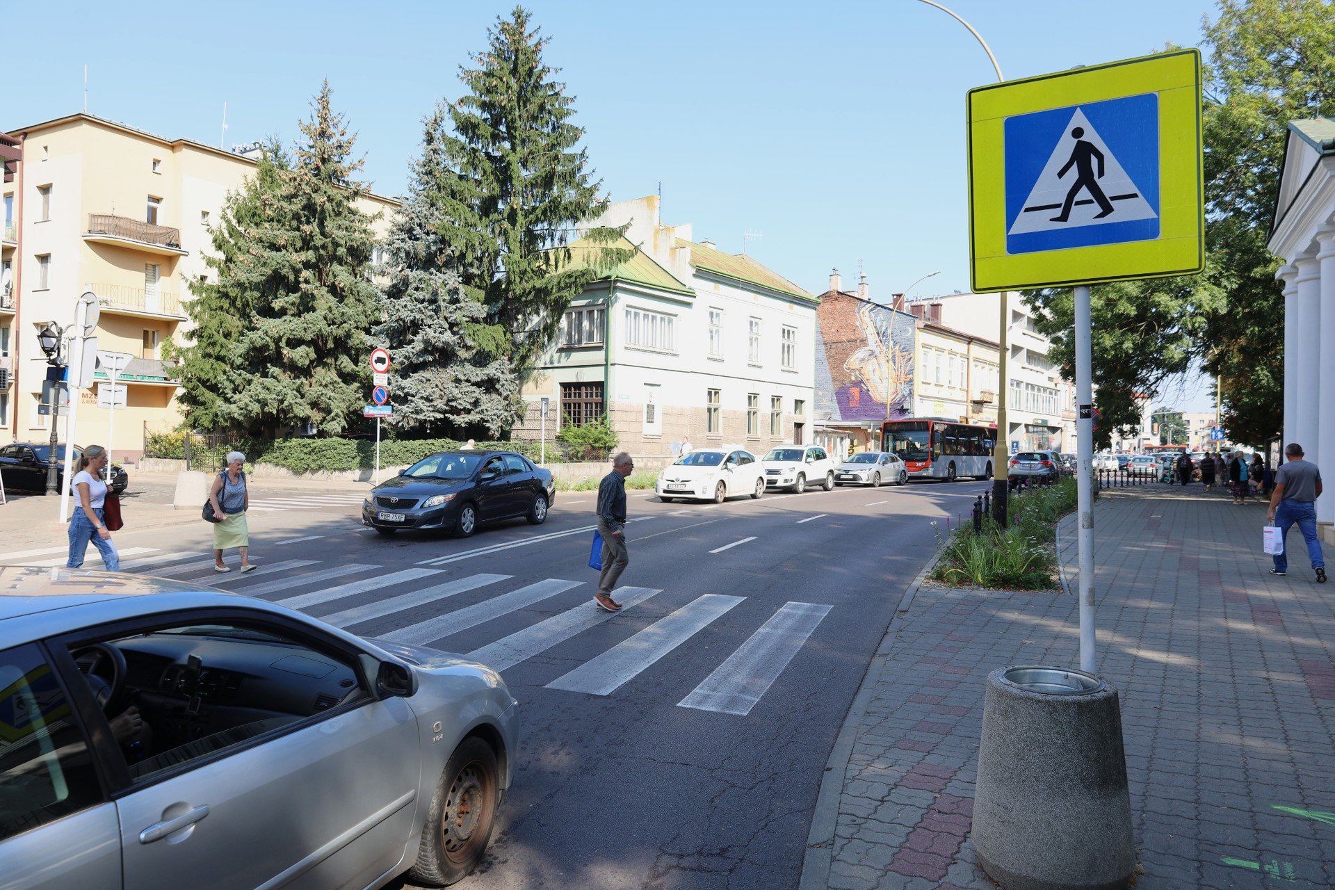 Czy przejście dla pieszych na ul. Targowej w Rzeszowie powinno zostać zlikwidowane?
