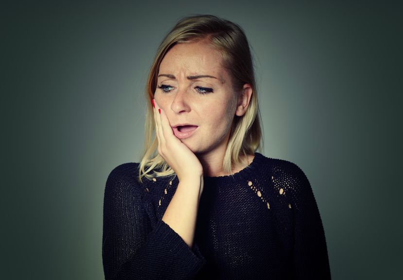 Zapalenie stawu skroniowo-żuchwowego należy do bolesnych dolegliwości