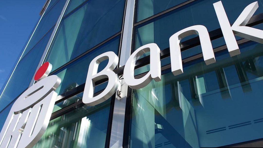 Z wakacji kredytowych w PKO BP mogą skorzystać osoby posiadające kredyt hipoteczny na własny cel mieszkaniowy w polskiej walucie.