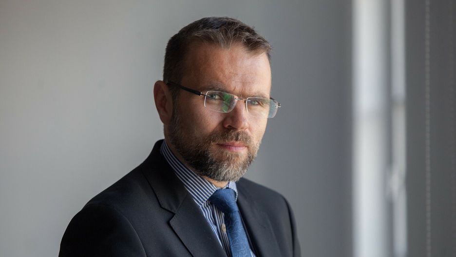 Jacek Bartosiak, autor książki "Najlepsze miejsce na świecie"