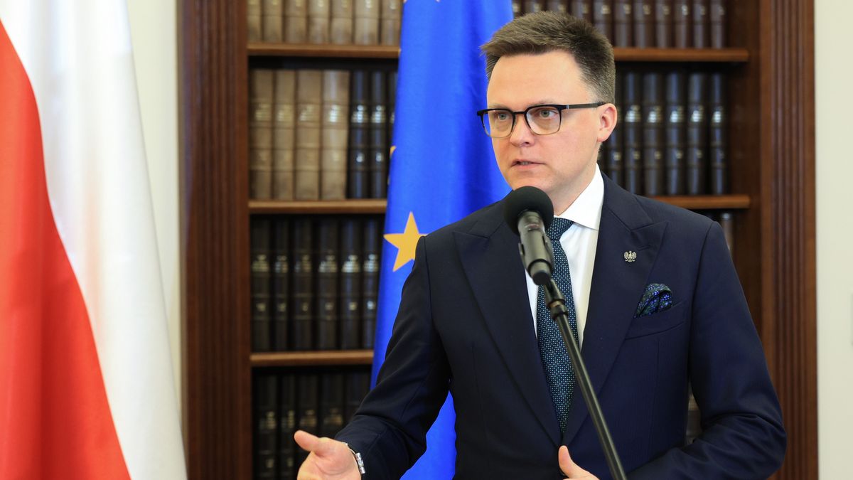 Szymon Ho�ownia
Warszawa, 25.02.2025. Marsza�ek Sejmu Szymon Ho�ownia podczas wypowiedzi dla medi�w po spotkaniu z prezesami firm buduj�cych polsk� chmur� danych, 25 bm. w Sejmie w Warszawie. Marsza�ek Ho�ownia wyrazi� zaniepokojenie projektami przechowywania polskich informacji na serwerach firm ameryka�skich. (sko) PAP/Szymon Pulcyn
Szymon Pulcyn
10 10. kadencja, ameryka�skie, chmura danych, dane, firmy, informatyczne, internet, kadencji, komputerowe, komputery, polityk, polityka, prezesi, Sejm, serwery, sie� komputerowa, gest