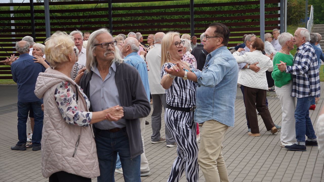 Taneczne środy dla seniorów na Stadionie Powiatowym w Pile