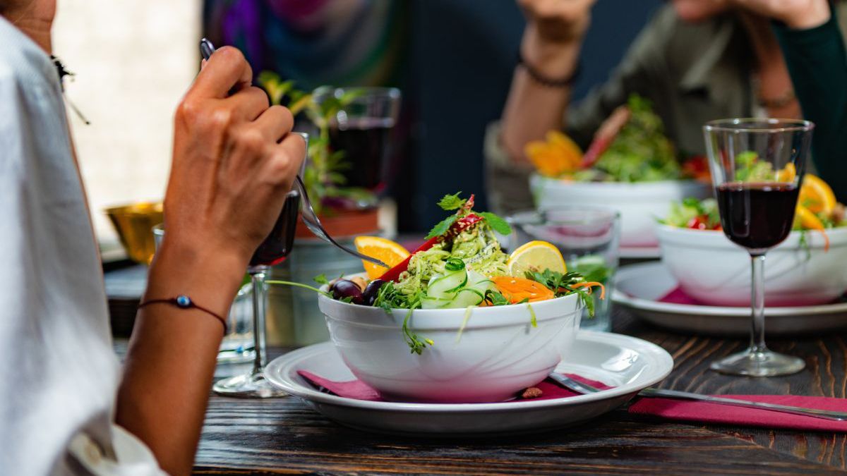 Coraz więcej osób stawia na kuchnię roślinną - Pyszności
