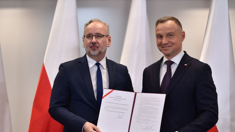 Andrzej Duda, Adam Niedzielski
Przemys�aw Pi�tkowski
Krajowa Sie� Onkologiczna, Krajowej Sieci Onkologicznej, leczenie, ochrona zdrowia, onkologia, podpisanie, polityk, polityka, poprawa, ustawa, ustawy, zdrowie