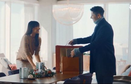Anna i Robert Lewandowscy w świątecznej kampanii Huawei (wideo)