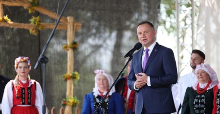 Andrzej Duda na dożynkach w Zbylitowskiej Górze. Podziękowania rolnikom