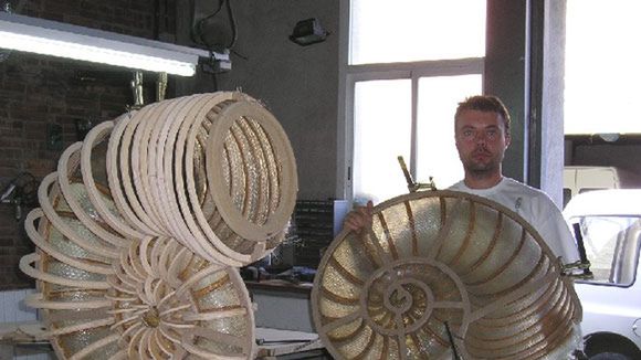 Geek zbudował dla siebie luksusowe głośniki 1