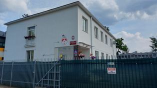 Nielegalni migranci w skierniewickim domu dziecka